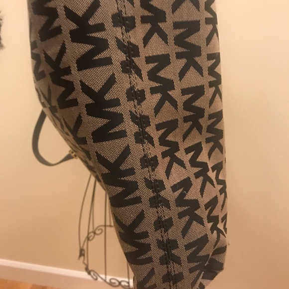 Michael Kors Tote - Picture 3 of 3